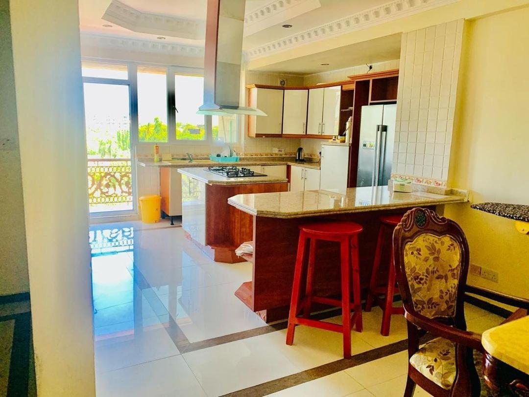Masaki-Sea View 2-Bedroom Apt With Free Wi-Fi Dar es Salaam Exterior photo